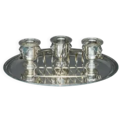 Ensemble de couverts en métal argenté Christofle.