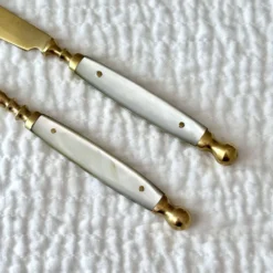 Ensemble de couverts à fruits anciens pour 6 · Laiton et nacre · Boîte d'origine