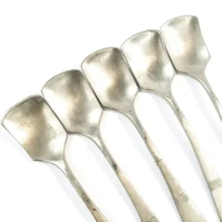 Ensemble de 5 cuillères à glace, métal blanc argenté, Allemagne, années 1930.