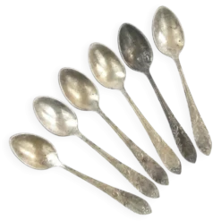 Ensemble de cuillères à moka, en laiton argenté, D. Fraget, Pologne, années 1950.