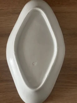 Ensemble de deux raviers anciens en porcelaine fleurie vieux rose