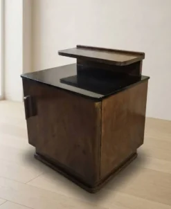 Ensemble de deux tables de nuit par Jindřich Halabala pour UP Závody, années 1940, Tchécoslovaquie, 55 x 45 x 38 cm