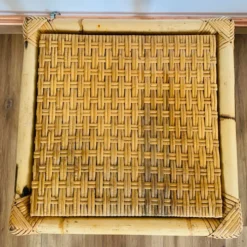 Ensemble de deux tables gigognes en rotin et osier