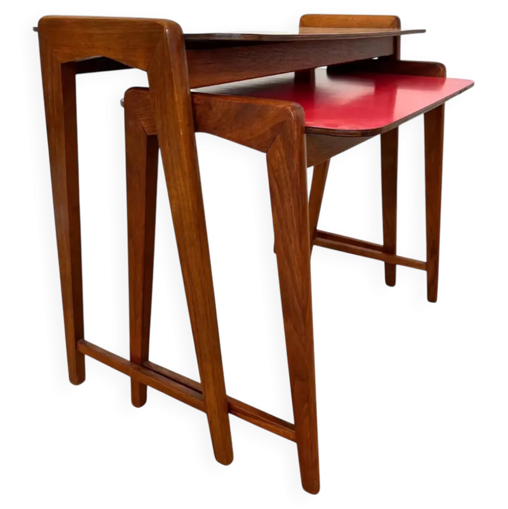 Ensemble de deux tables gigognes en formica - Tchécoslovaquie, vers les années 1960.