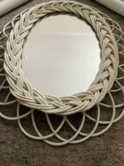 Ensemble d’entrée miroir en rotin et 2 porte manteaux