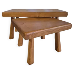 Ensemble de 2 petites tables gigognes en bois pour plantes.