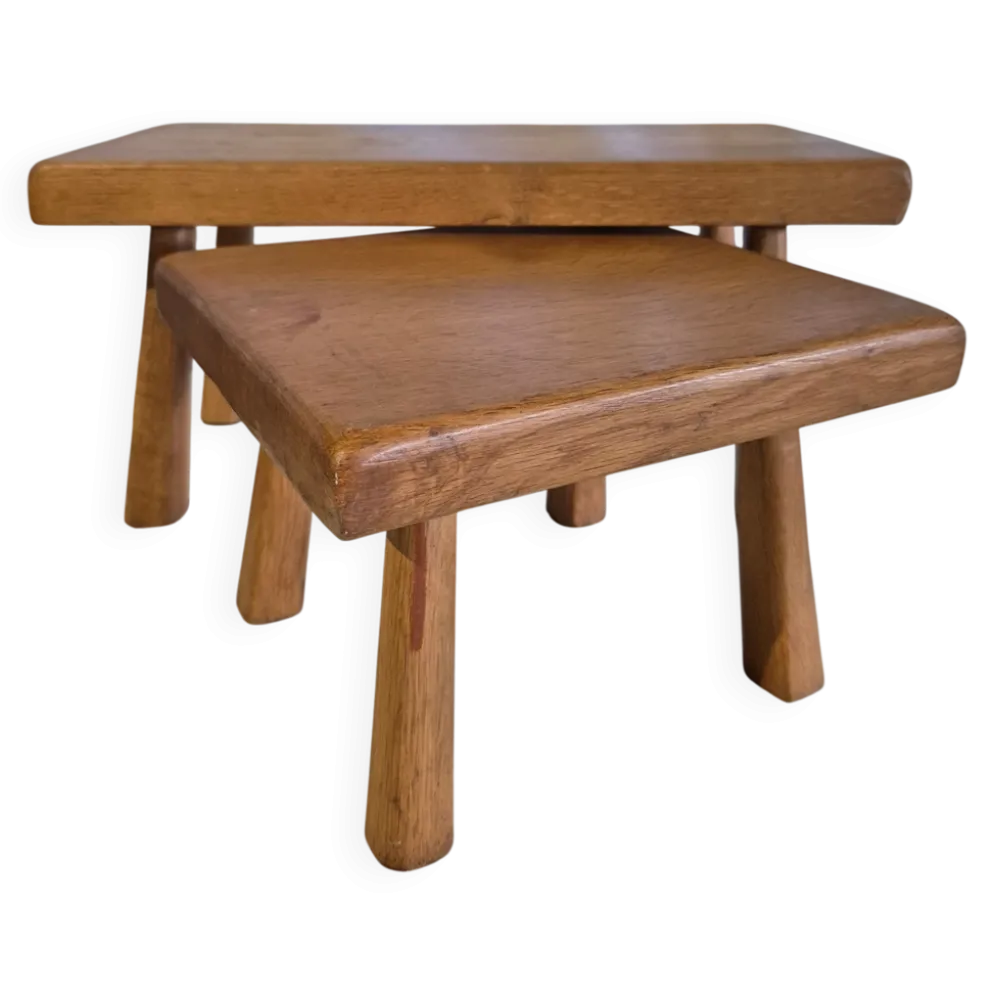Ensemble de 2 petites tables gigognes en bois pour plantes.