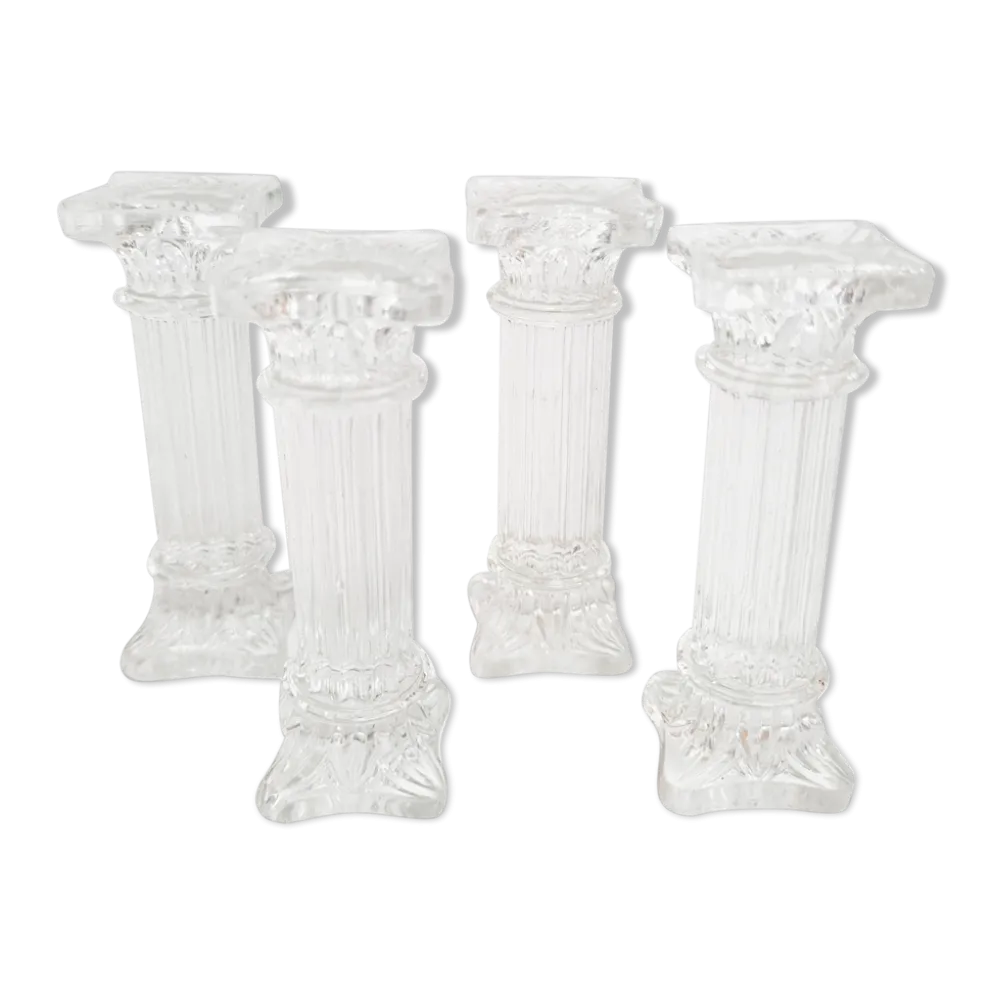 Ensemble de quatre porte couverts en verre en forme de colonnes Corinthiennes