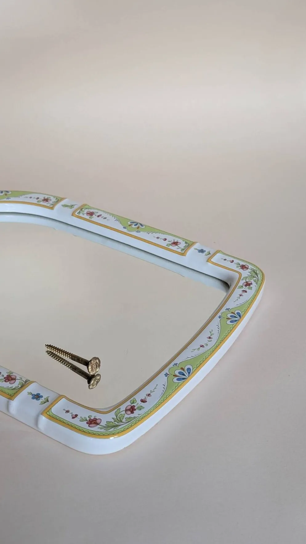 Ensemble de salle de bain en céramique peinte – Style vintage floral