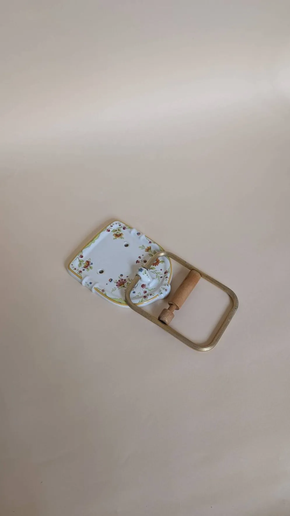 Ensemble de salle de bain en céramique peinte – Style vintage floral