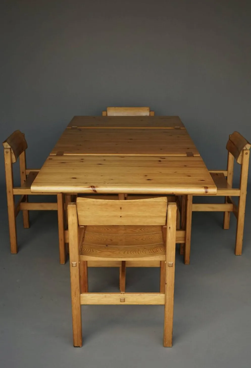 Ensemble de salle à manger en pin par Edwin Helseth pour Strange Bruk, années 1960.