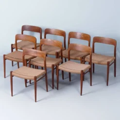 Ensemble de salle à manger extensible en teck danois avec 8 chaises Møller Modèle 75, années 1960.