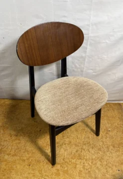 Ensemble de salle à manger vintage en teck des années 60 | Table extensible et 4 chaises | 1960s A