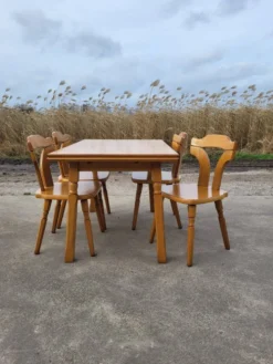 Ensemble de salle à manger vintage - chêne blond des années 1970 - table extensible et 4 chaises