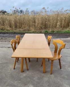 Ensemble de salle à manger vintage - chêne blond des années 1970 - table extensible et 4 chaises
