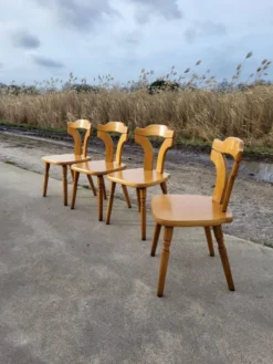 Ensemble de salle à manger vintage - chêne blond des années 1970 - table extensible et 4 chaises