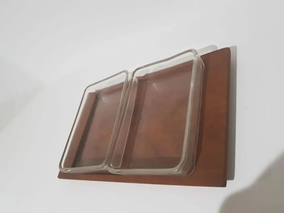 Ensemble de service, bois de teck brun, verre transparent, Danemark, années 70.