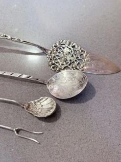 Ensemble de service pour hors d'œuvre et dessert en argent sterling suédois antique, 1949