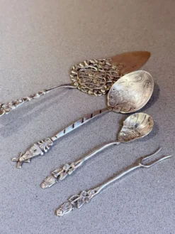 Ensemble de service pour hors d'œuvre et dessert en argent sterling suédois antique, 1949