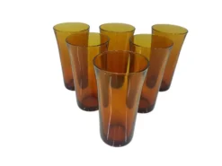 Ensemble de six gobelets en verre ambre, Duralex, France, années 1980.