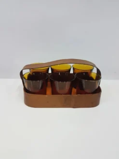 Ensemble de six verres ambre, en verre, Duralex, France, années 1980.