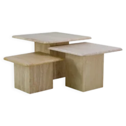 Ensemble de 3 tables basses gigognes en travertin vintage