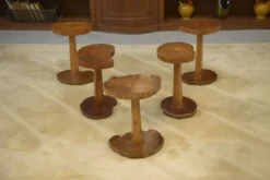 Ensemble de 5 tables d’appoint brutalistes en palissandre 1960’s