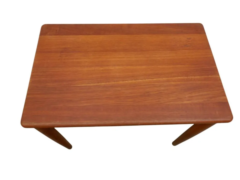 Ensemble de 3 tables d'appoint, danoise des années 1960.