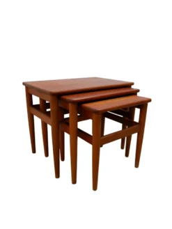 Ensemble de 3 tables d'appoint, danoise des années 1960.