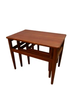 Ensemble de 3 tables d'appoint, danoise des années 1960.