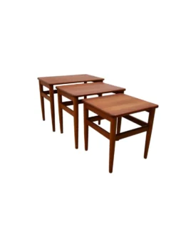 Ensemble de 3 tables d'appoint, danoise des années 1960.
