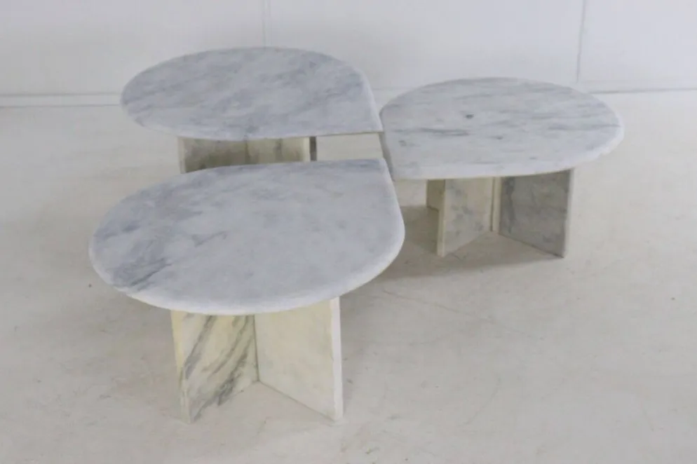 Ensemble de 3 tables d'appoint en marbre en forme de goutte d'eau, table basse vintage.