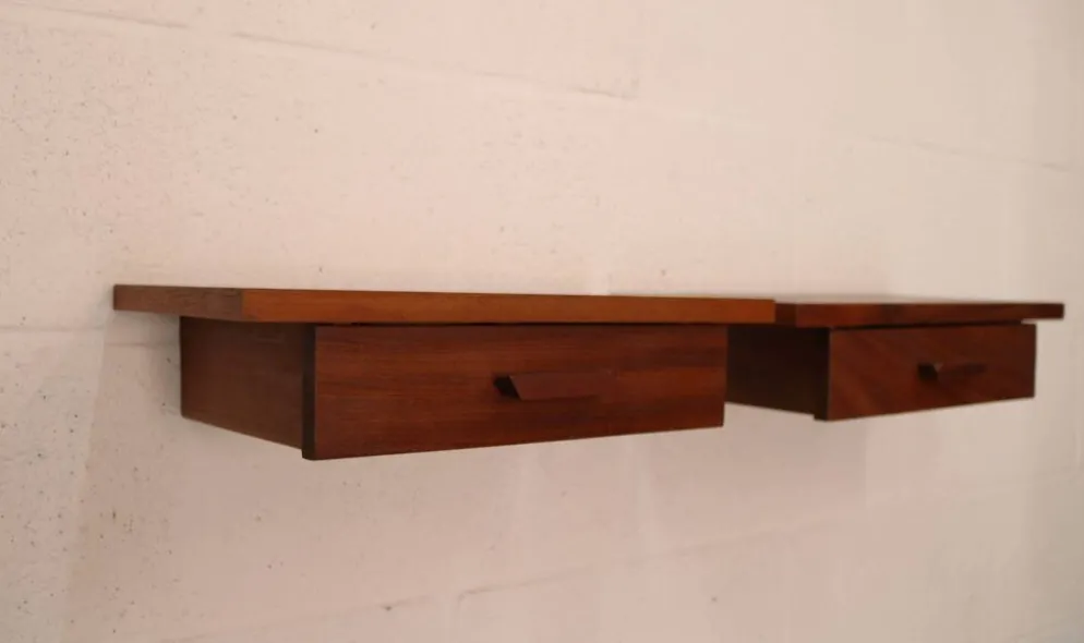 Ensemble de tables de chevet flottantes en teck vintage – Design danois, années 1970