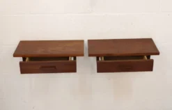 Ensemble de tables de chevet flottantes en teck vintage – Design danois, années 1970