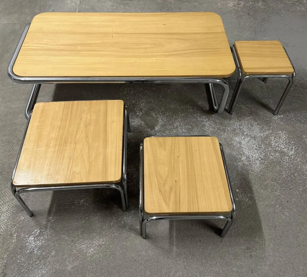 Ensemble de 4 tables de salon gigognes 70s métal et chêne massif