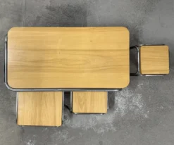 Ensemble de 4 tables de salon gigognes 70s métal et chêne massif