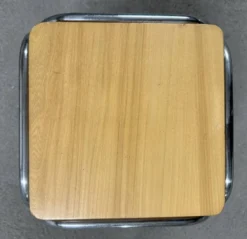 Ensemble de 4 tables de salon gigognes 70s métal et chêne massif