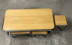 Ensemble de 4 tables de salon gigognes 70s métal et chêne massif