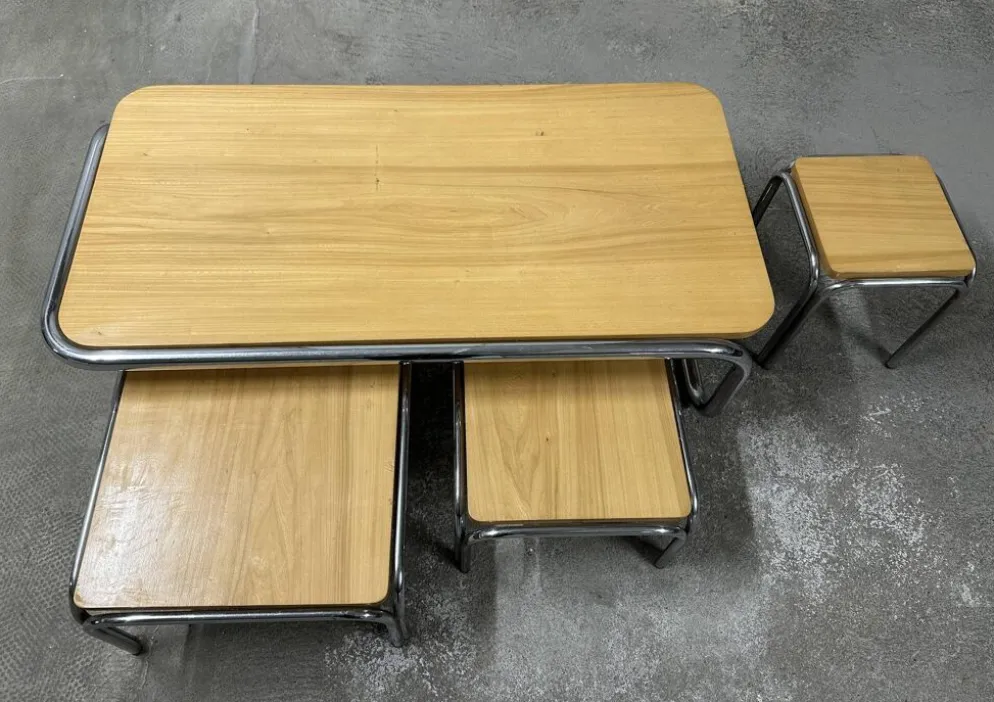 Ensemble de 4 tables de salon gigognes 70s métal et chêne massif