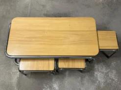 Ensemble de 4 tables de salon gigognes 70s métal et chêne massif