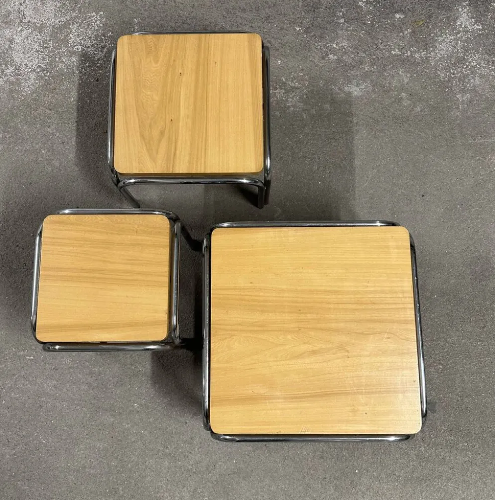 Ensemble de 4 tables de salon gigognes 70s métal et chêne massif