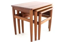 Ensemble de 3 tables gigognes danoises en teck - design moderne du milieu du siècle