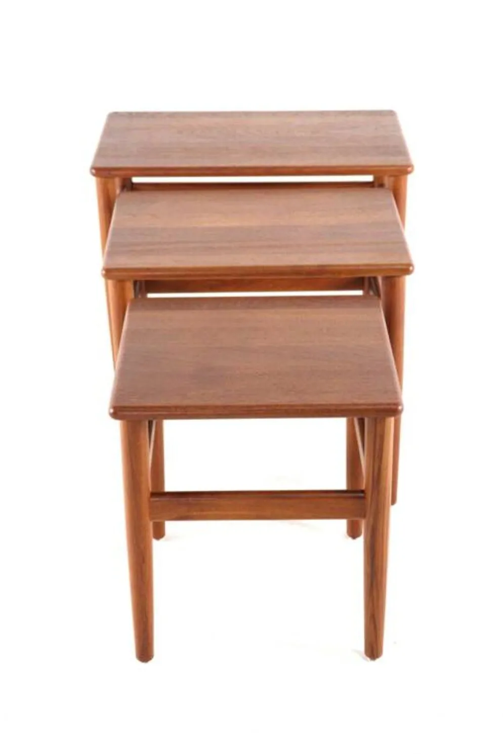 Ensemble de 3 tables gigognes danoises en teck - design moderne du milieu du siècle