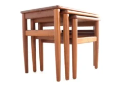 Ensemble de 3 tables gigognes danoises en teck - design moderne du milieu du siècle