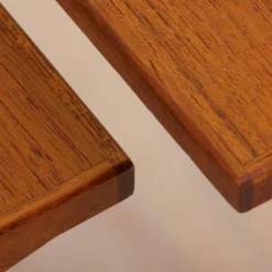 Ensemble de 3 tables gigognes danoises vintage modernes en teck en CFC J. Andersen