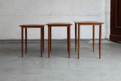 Ensemble de 3 tables gigognes, design danois