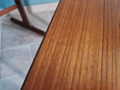 Ensemble de 3 tables gigognes en teck, Gplan, années 1960