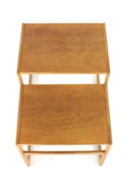 Ensemble de 2 tables gigognes en chêne - design danois - moderne du milieu du siècle