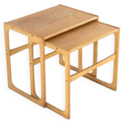 Ensemble de 2 tables gigognes en chêne - design danois - moderne du milieu du siècle