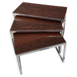 Ensemble de tables gigognes en chrome et bois de rose des années 1970